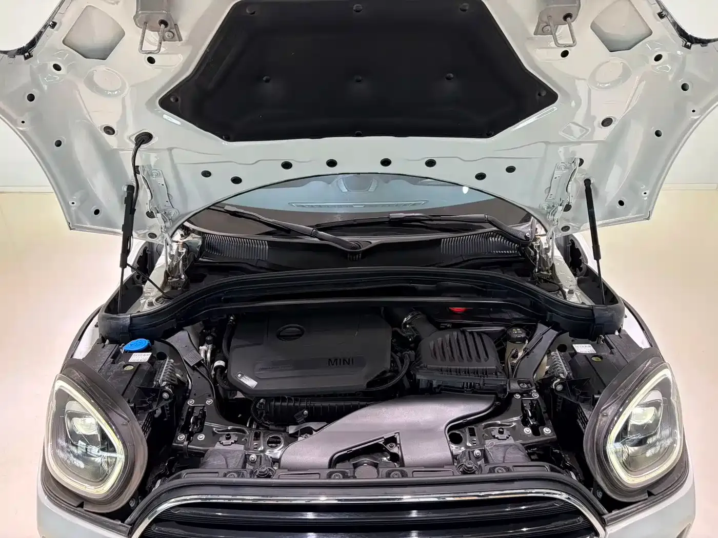 Mini COUNTRYMAN Facelift 1.5T COOPER ALL4 Connoisseur 2023 — фото 20