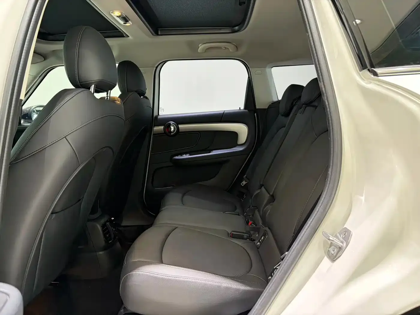 Mini COUNTRYMAN Facelift 1.5T COOPER ALL4 Connoisseur 2023 — фото 12
