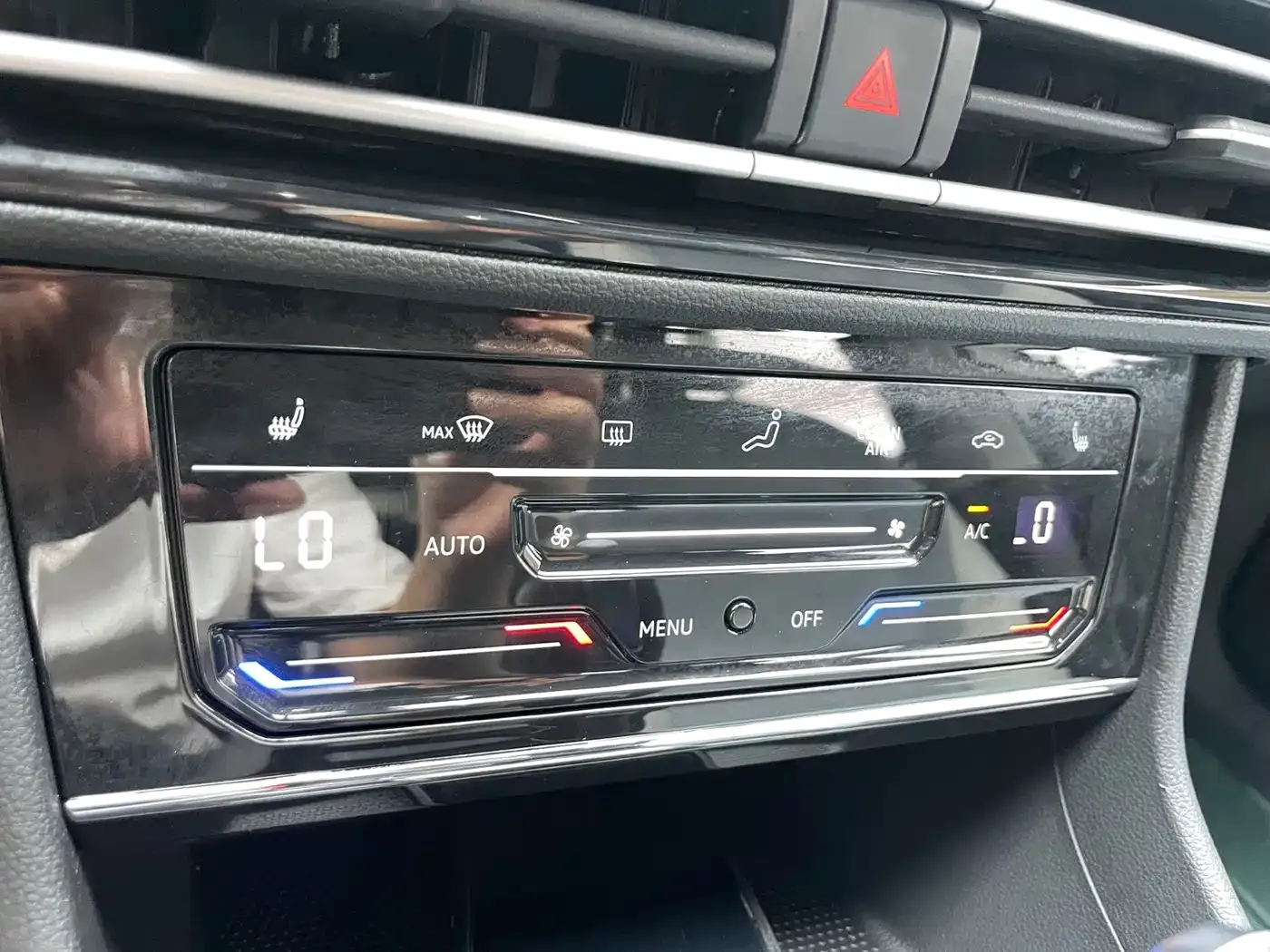Volkswagen Lavida Model 280TSI DSG Eternal Edition 2023 — фото 10