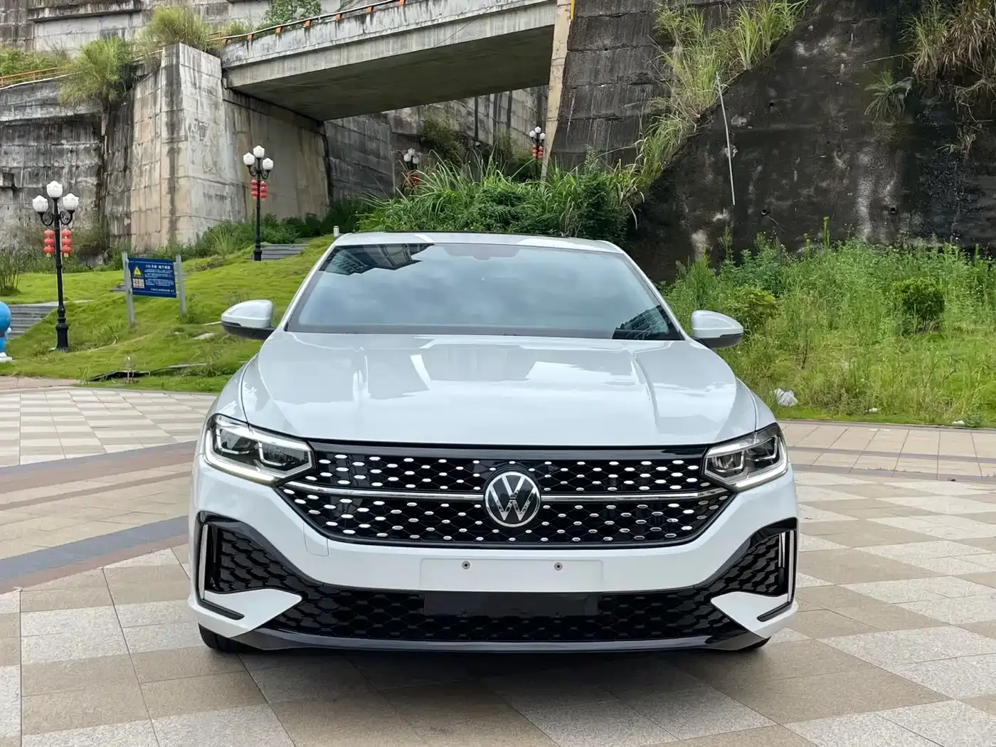 Volkswagen Lavida Model 280TSI DSG Eternal Edition 2023 — фото 2