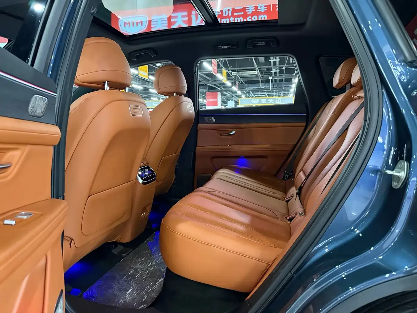 AITO Wenjie AITO M7 1.5T Smart Drive 4WD Ultra 5-seater 2024 — фото 11