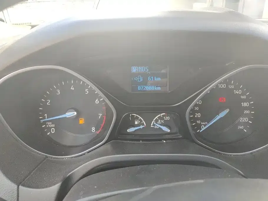 Ford Focus Hatchback Classic EcoBoost 125 Automatic Super Trend Smart Edition 2019 — фото 14