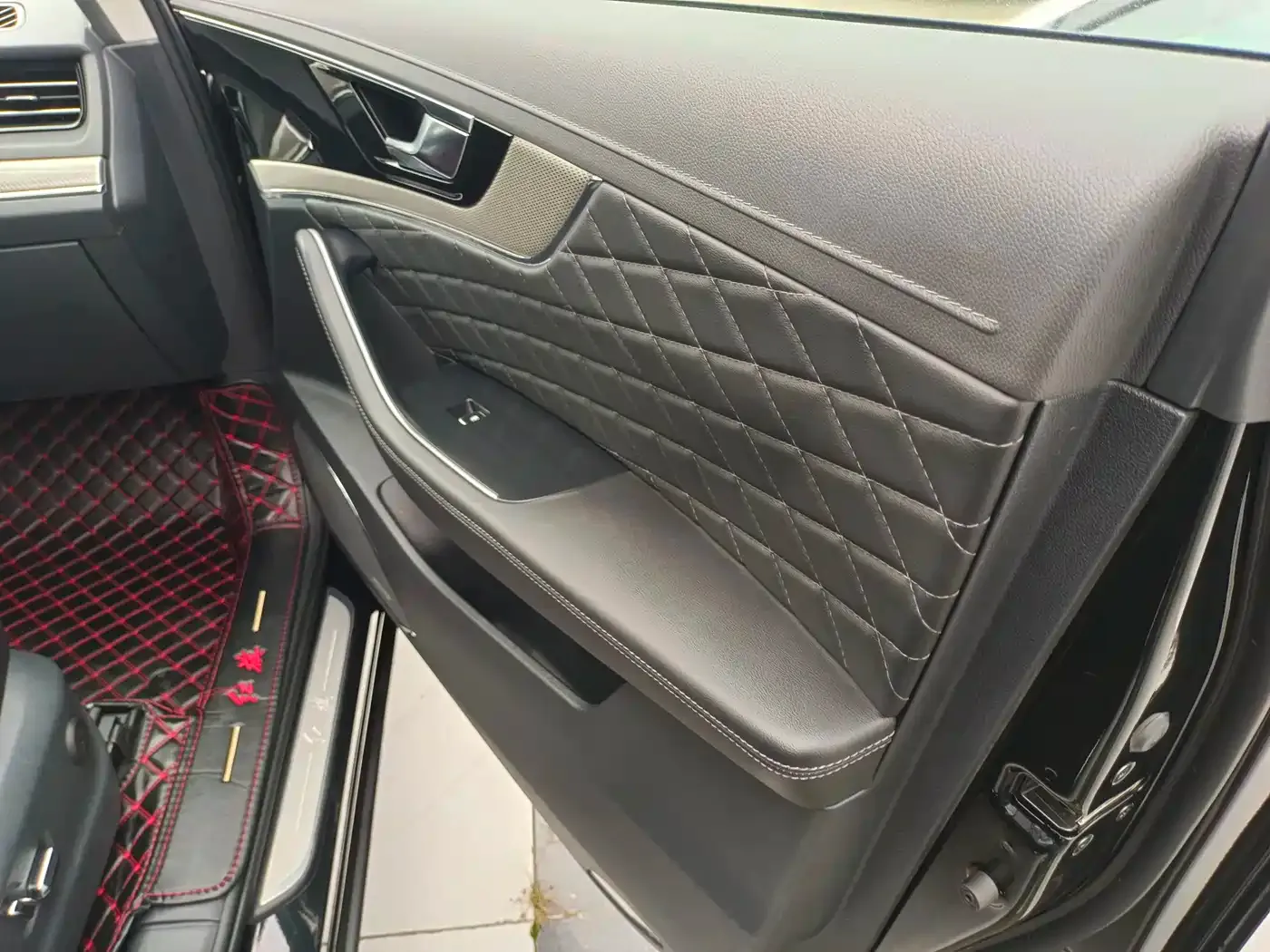 Hongqi HS5 2.0T Smart Connect Enjoy 4WD Edition 2020 — фото 9