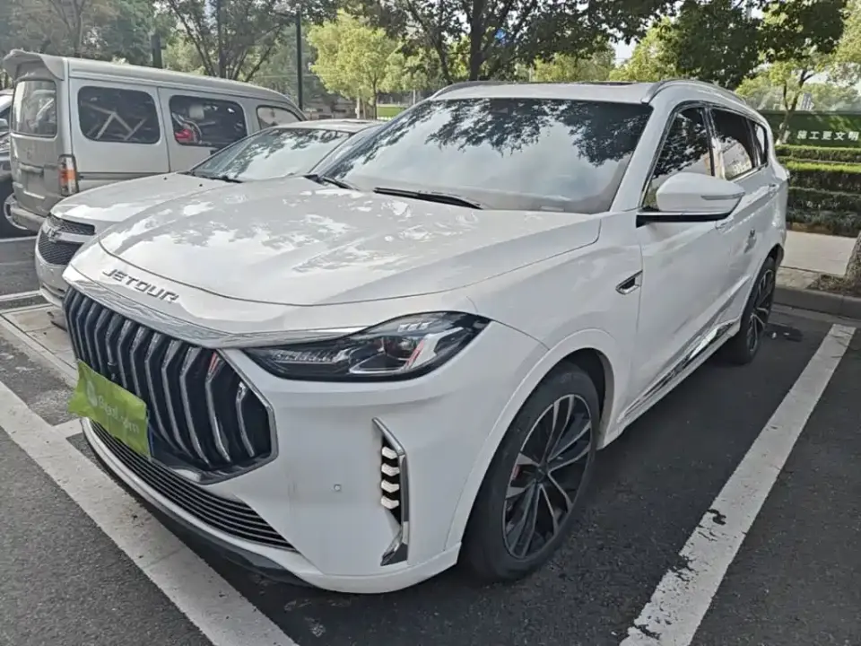 Jetour X70 PLUS 1.6T DCT Champion PRO 5-seater 2023