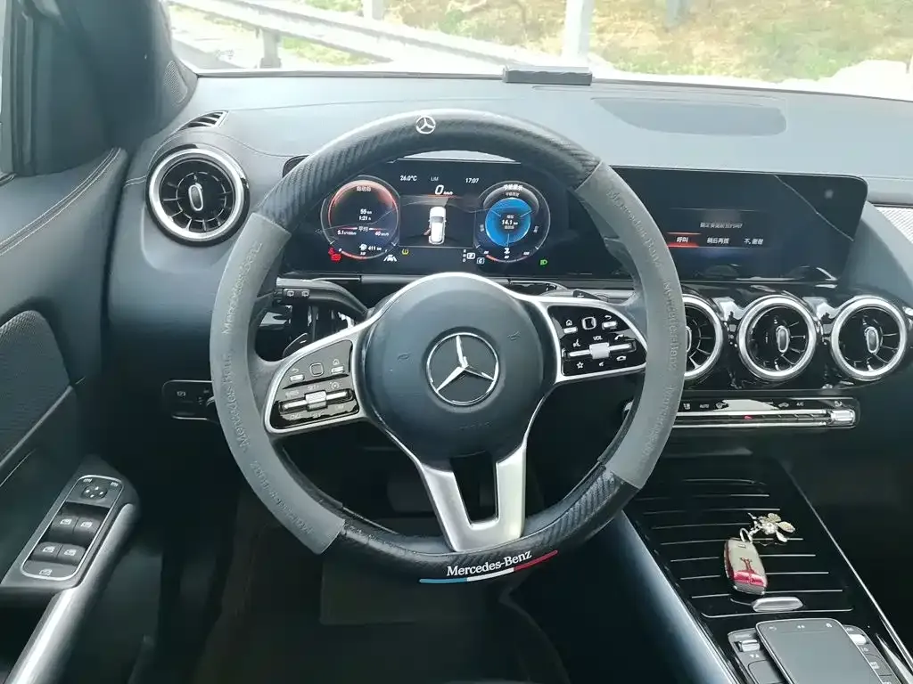 Mercedes-Benz GLA-Class Facelift II GLA 200 2022 — фото 3