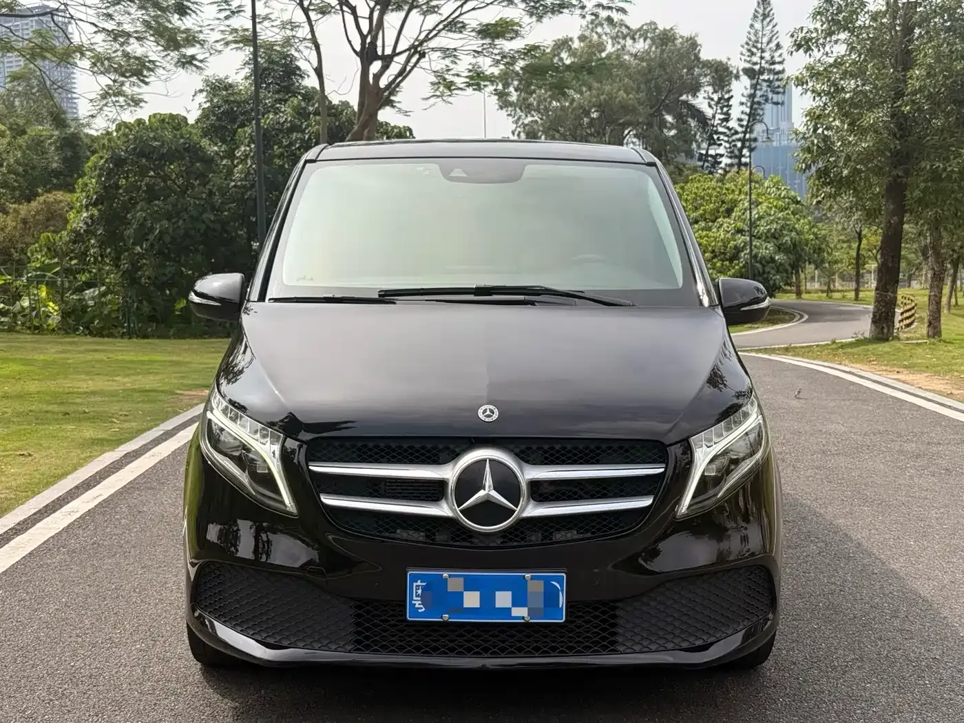 Mercedes-Benz V-Class V 260 Pilot Edition 2022 — фото 2