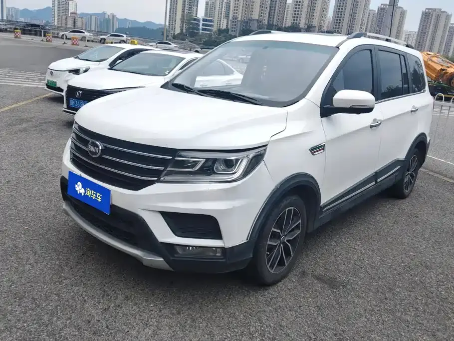 SWM Motor SWM X3 1.5L Manual Premium 7-seater 2021