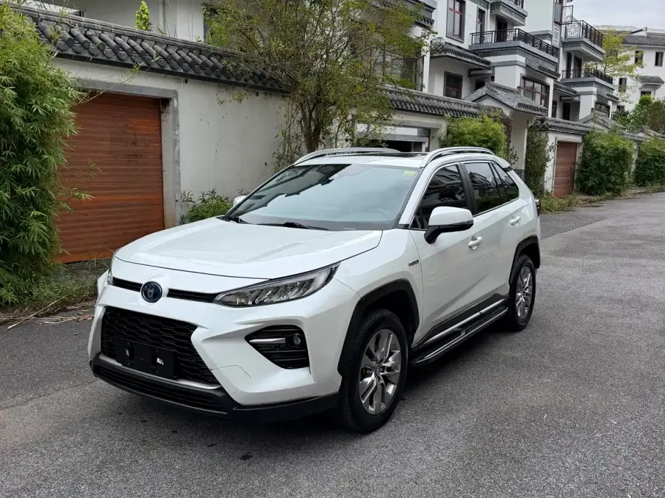 Toyota Wildlander Hybrid 2.5L E-CVT FWD Luxury PLUS Edition 2022