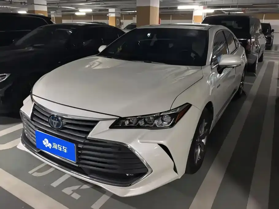 Toyota Avalon Hybrid 2.5L Luxury Edition China VI 2019