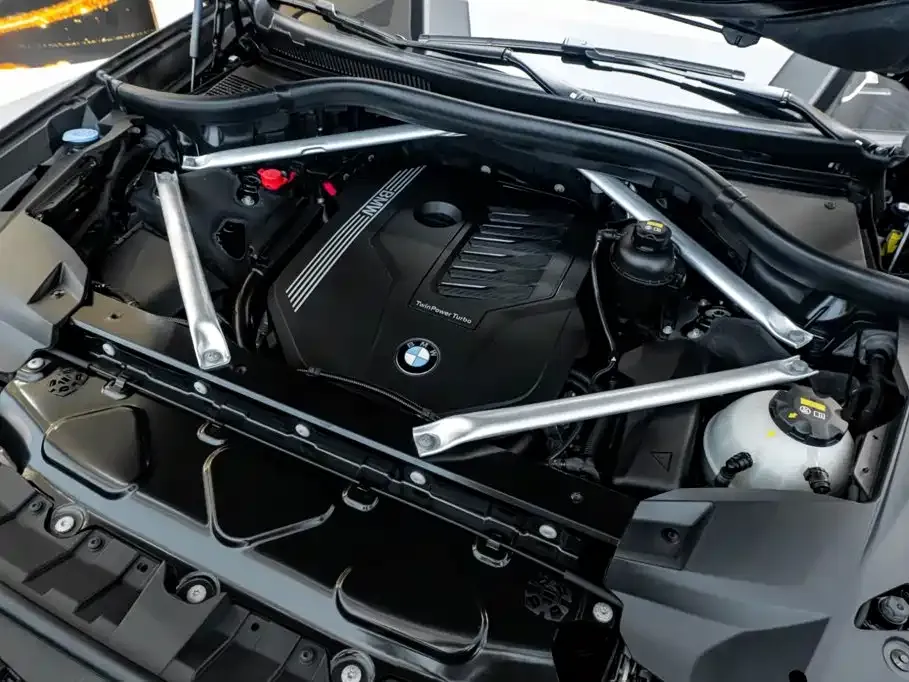 BMW X7 xDrive40i Leading Luxury Package 2022 — фото 11