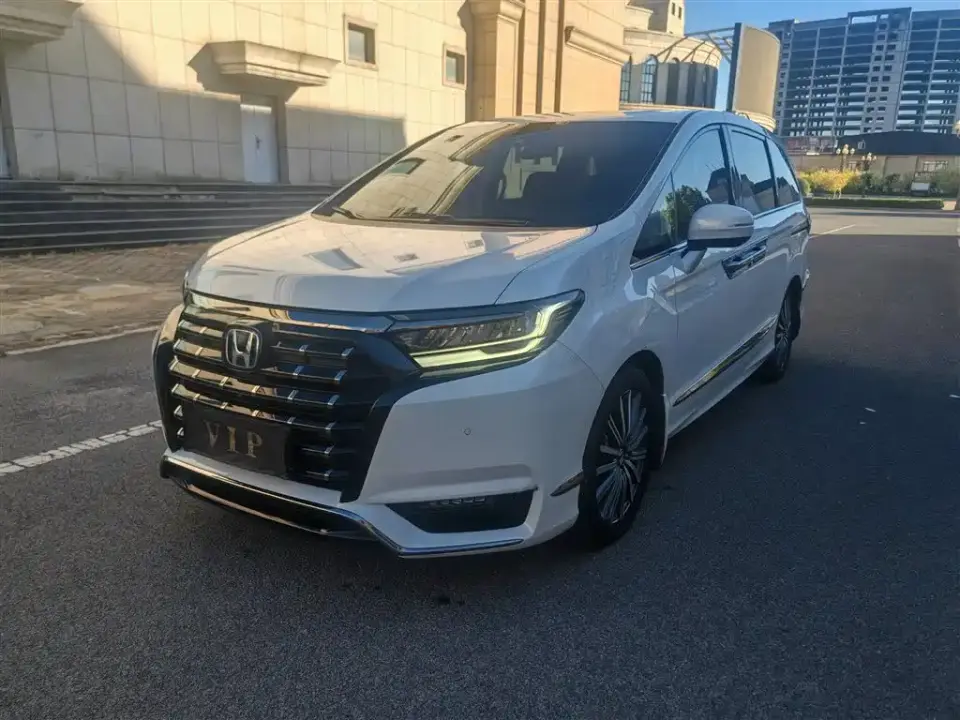Honda Elysion Model 2.0L e:HEV Classic Edition 2022