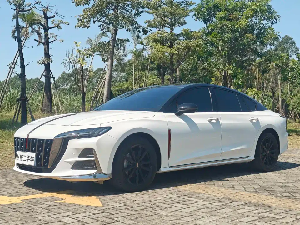 Hongqi H6 Model 2.0T Fashion Edition 2024