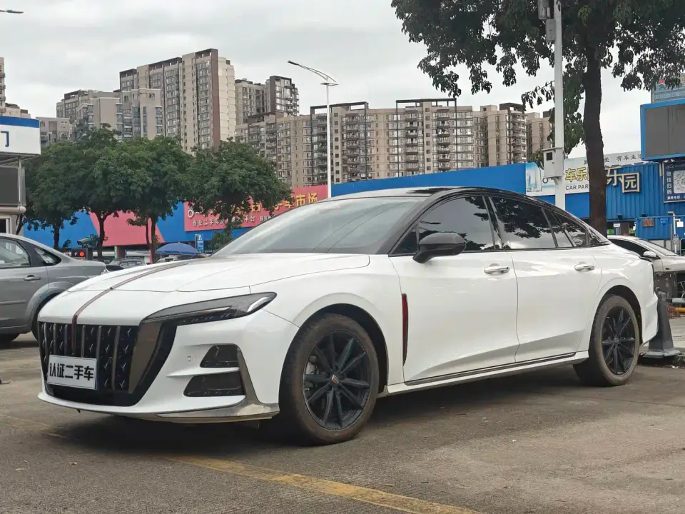 Hongqi H6 Model 2.0T Fashion Edition 2024