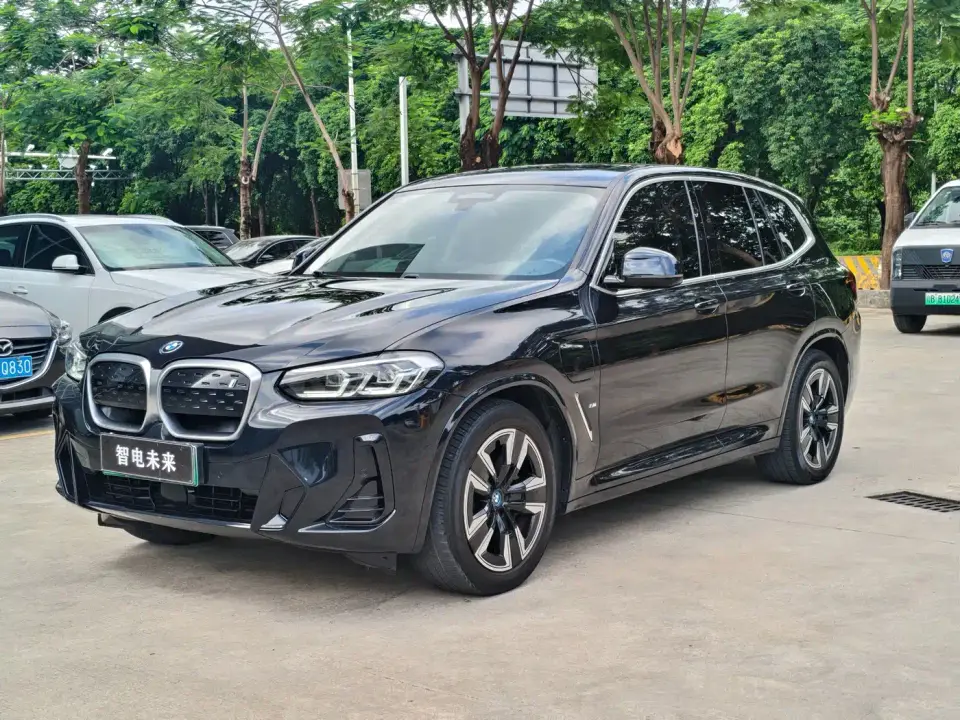 BMW iX3 Facelift Leading Model 2022