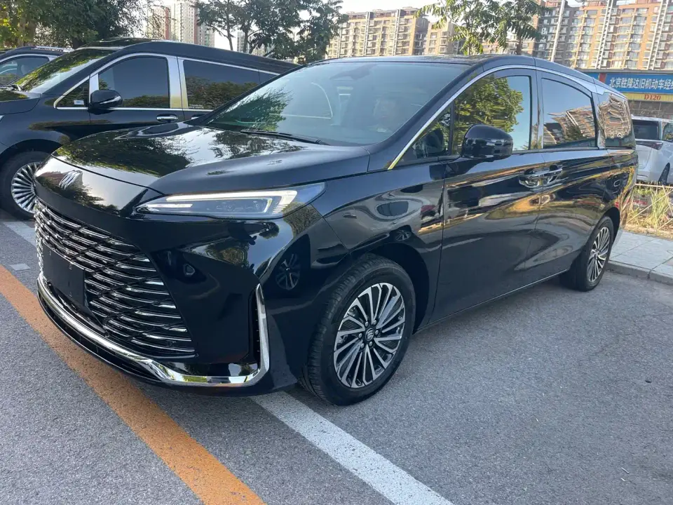 Buick GL8 New Energy Land Honor Premium Edition 7-Seater 2026