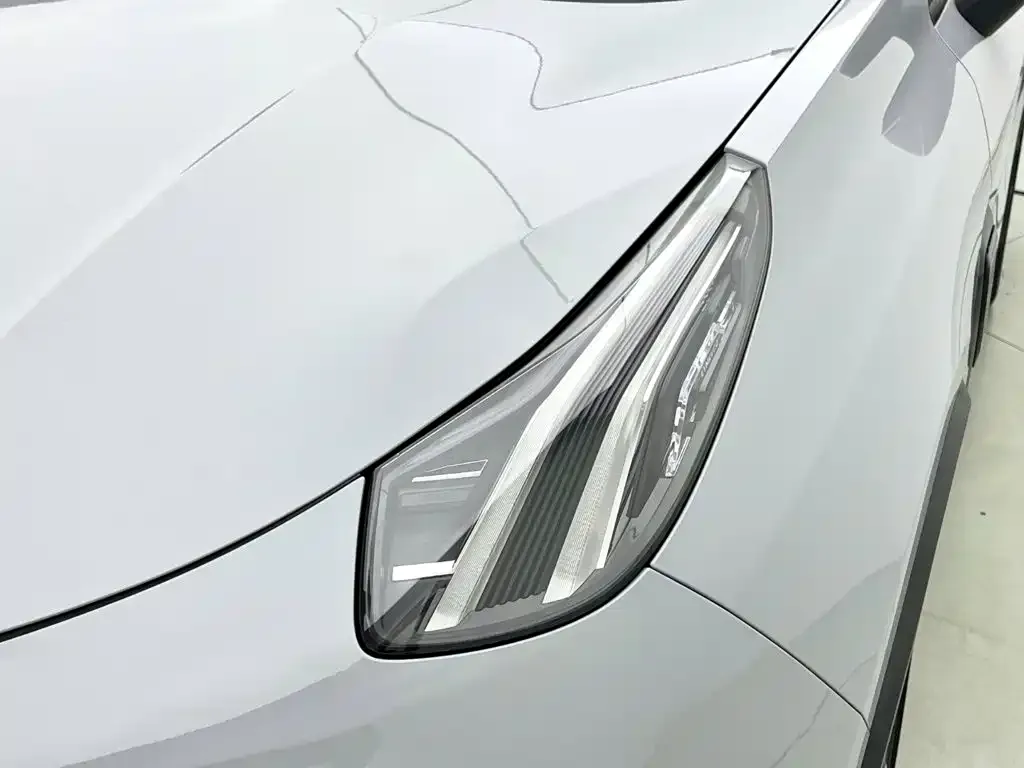 Lynk & Co 01 EM-P 1.5TD EM-P PM 2023 — фото 8