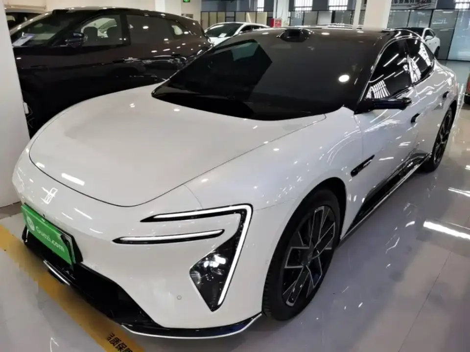 Avatr 06 Ultra Pure Electric Edition 2025