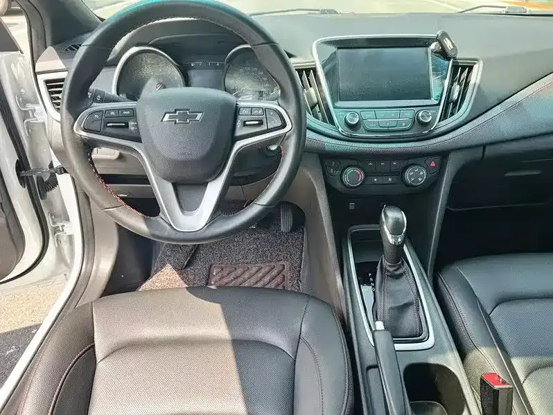 Chevrolet Monza RS 330T Auto Smooth Edition China VI 2019 — фото 6