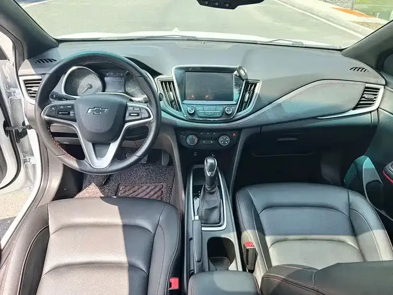 Chevrolet Monza RS 330T Auto Smooth Edition China VI 2019 — фото 5