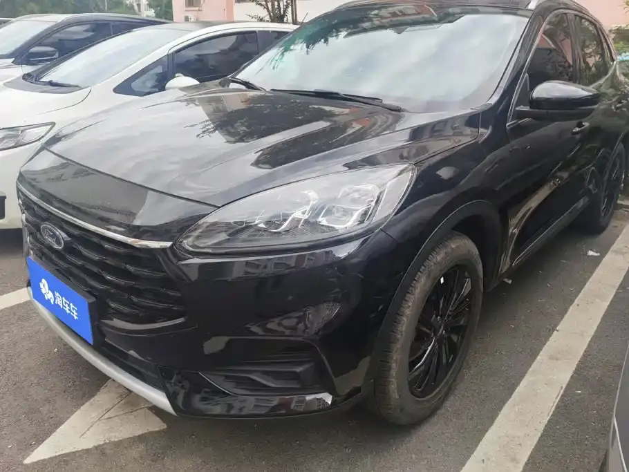 Ford Escape Model EcoBoost 245 2WD Premium Edition 2024