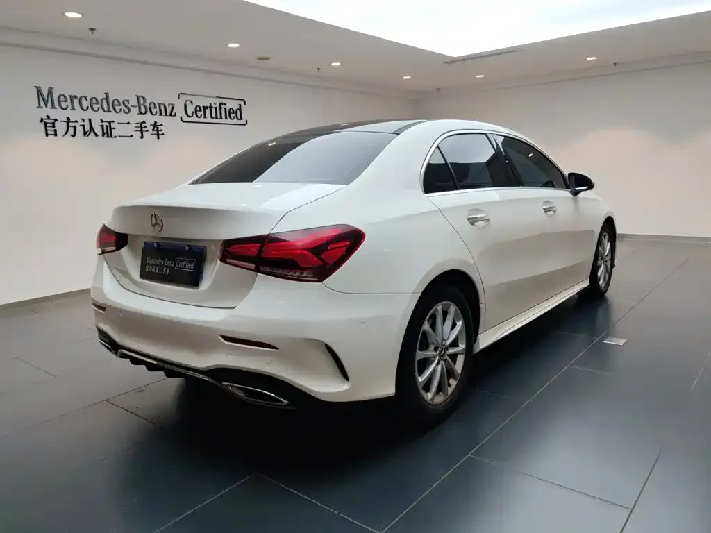 Mercedes-Benz A-Class Facelift A 200 L Sport Sedan Fashion 2020 — фото 3