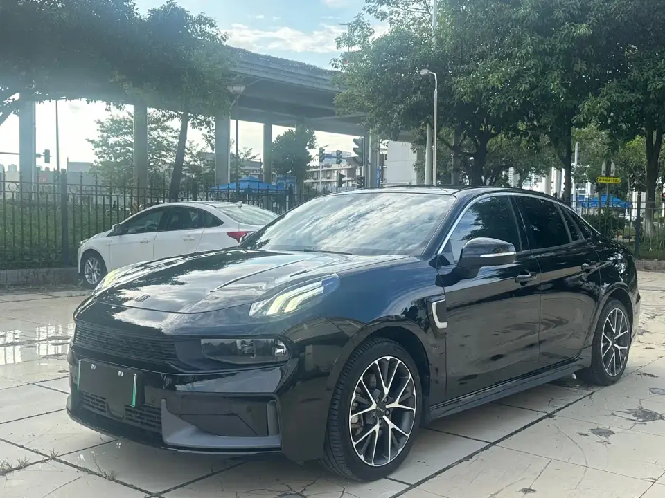 Lynk & Co 03 New Energy 1.5T PHEV Pro 2021