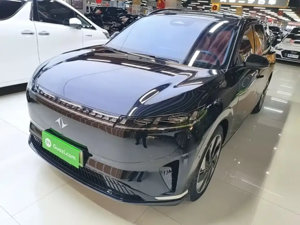 Dongfeng Yipai eπ008 210Max Range Extender 6-Seater 2024