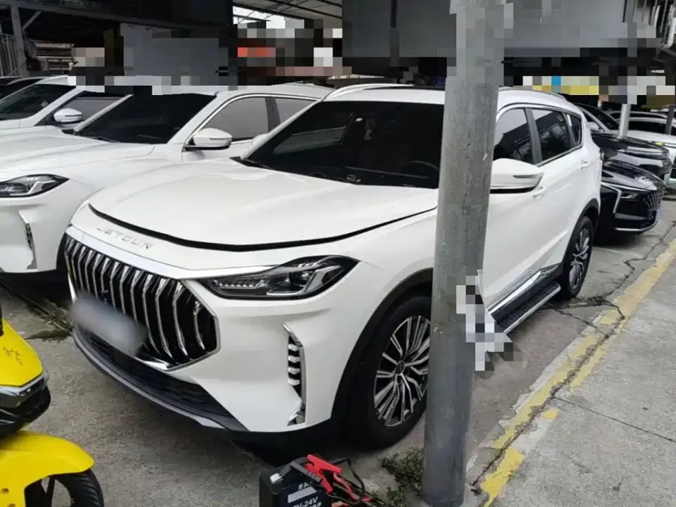 Jetour X70 PLUS Champion Edition 1.5T DCT Champion PRO 7-seater 2025