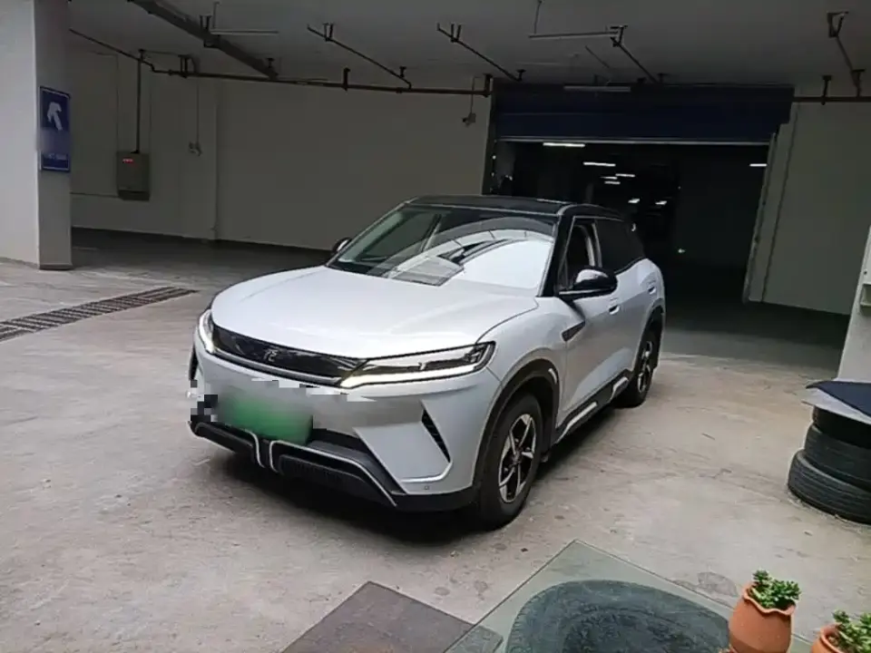 BYD Yuan UP 401KM Leading Edition 2024
