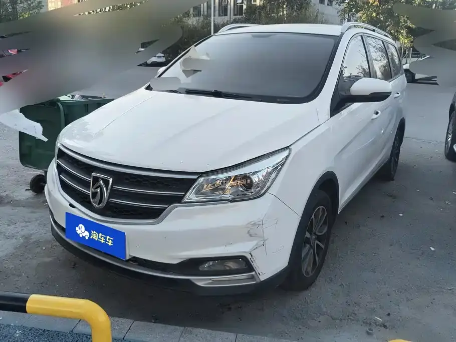 Baojun 730 1.5L Manual Fashion Edition 7-Seater China VI 2020