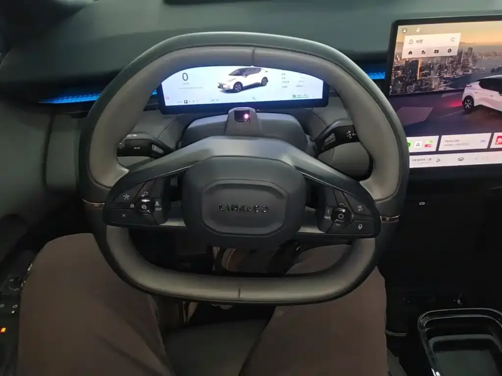 Lynk & Co Z20 530km RWD Max 2025 — фото 11