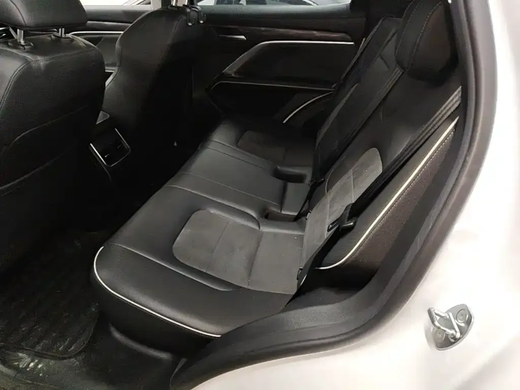 Haval H6 National Trend Edition 1.5T Automatic Champion 2023 — фото 17