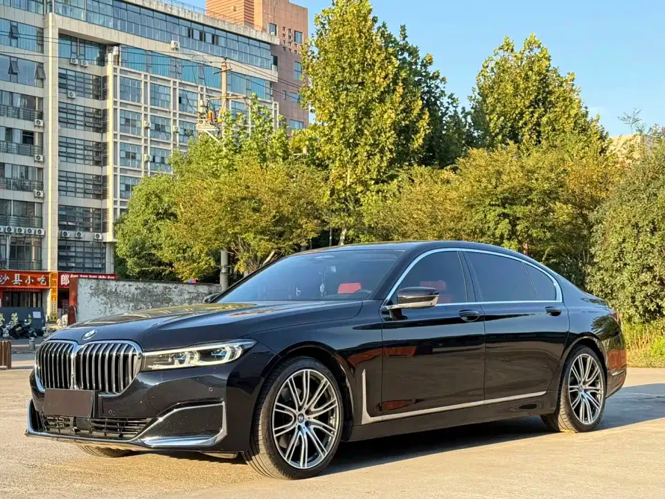 BMW 7 Series Facelift 740Li xDrive Executive M Sport Package 2020