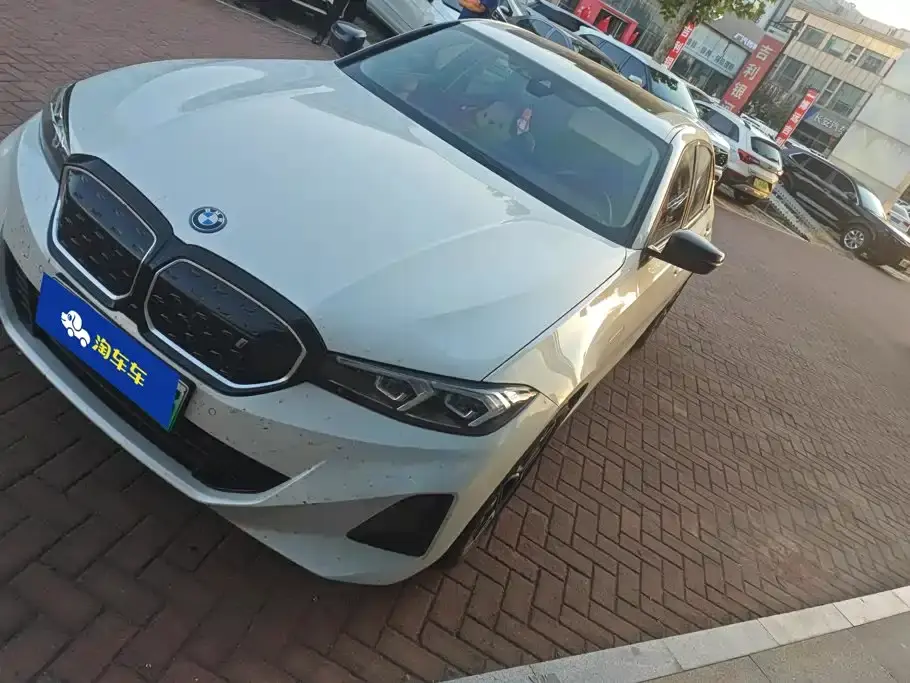 BMW i3 eDrive 35 L 2024
