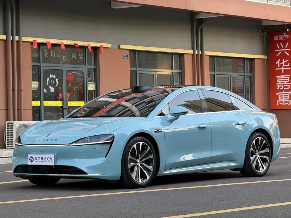 Zhijie S7 855km Max 2025