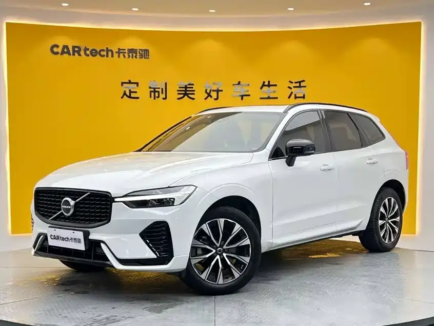 Volvo XC60 B5 AWD Smart Premium Sport Edition 2023