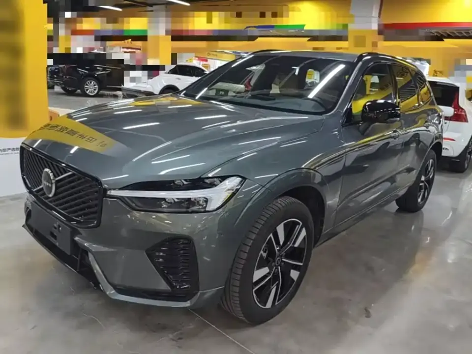 Volvo XC60 B5 AWD Zhiyuan Sport Edition 2025