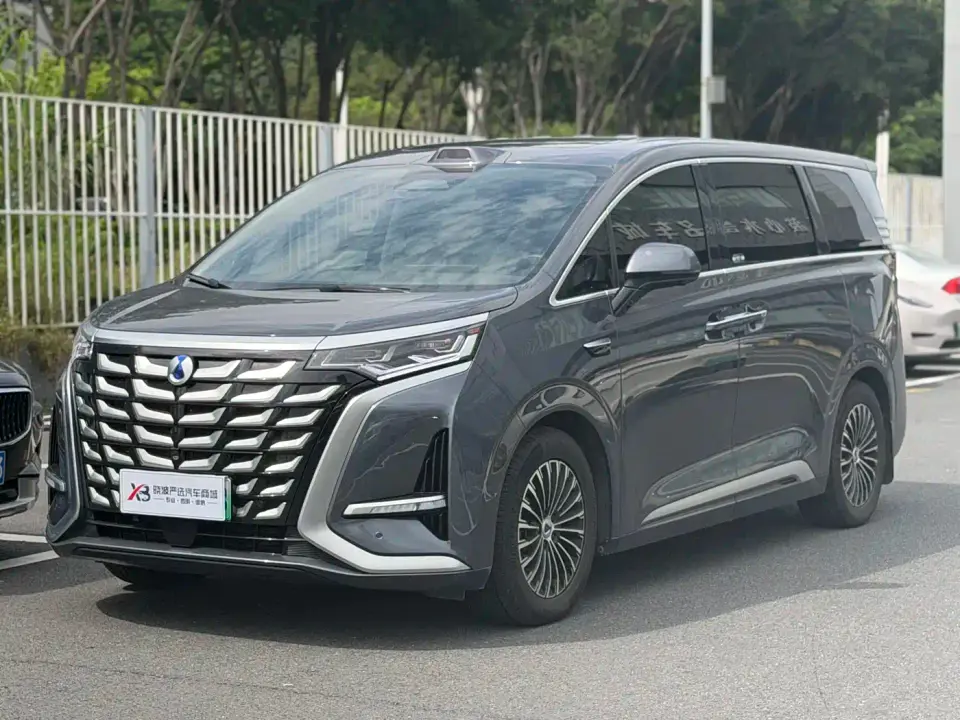 Denza D9 DM-i Smart Drive Edition 1020 AWD Premium 2025