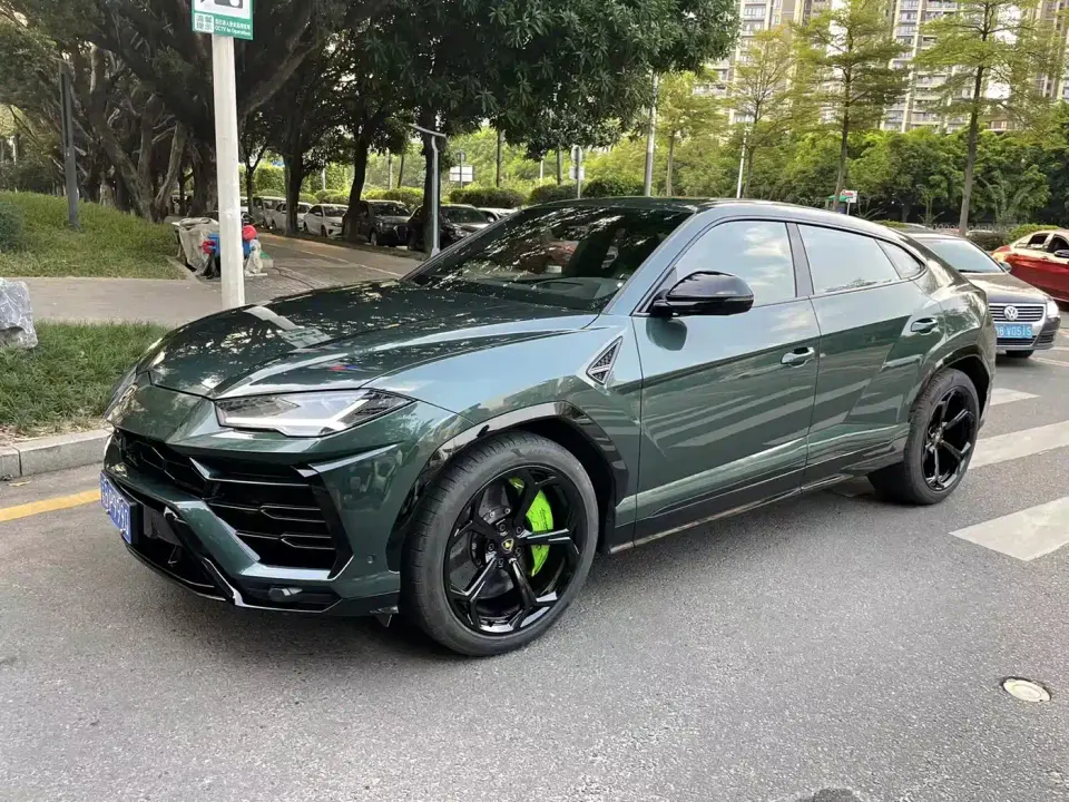 Lamborghini Urus 4.0T V8 Performante 2022