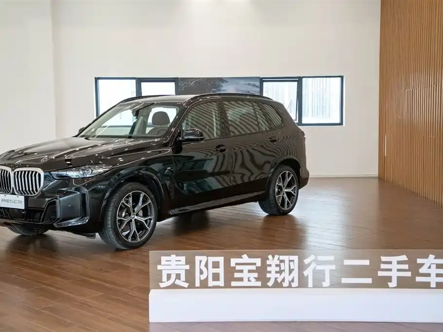 BMW X5 xDrive 30Li Premium M Sport Package 2025