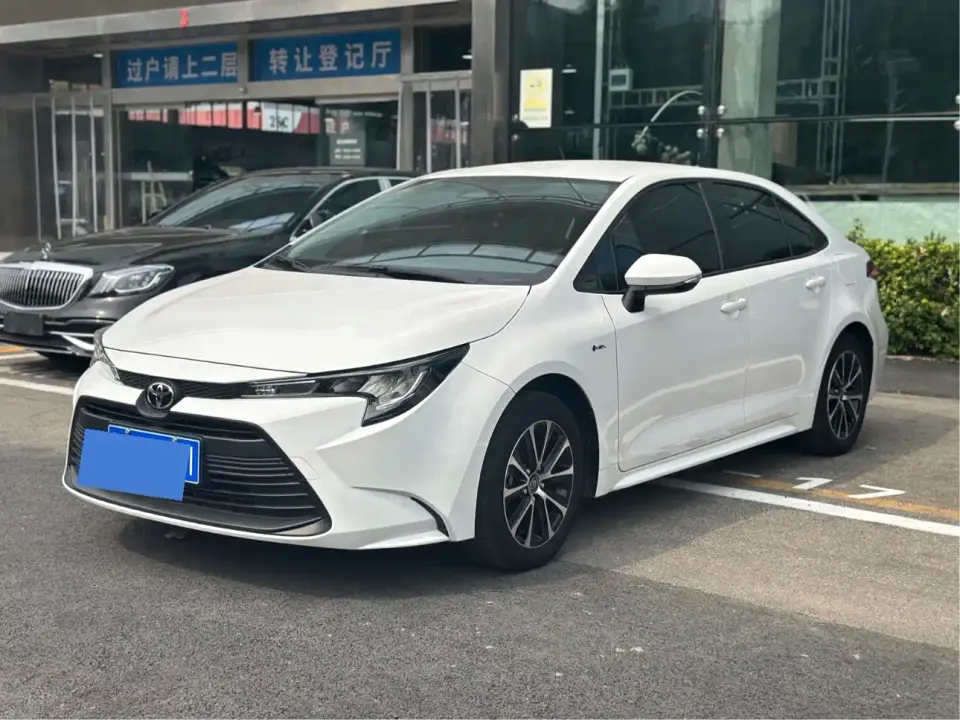 Toyota Levin Smart Hybrid 1.8L Leading Edition 2025