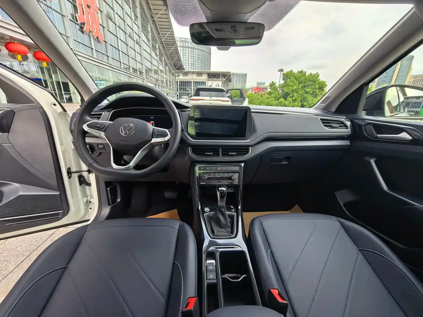 Volkswagen Tharu New Sharp 300TSI Enjoyment Edition 2025 — фото 7