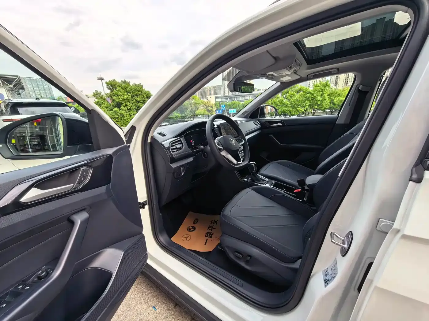 Volkswagen Tharu New Sharp 300TSI Enjoyment Edition 2025 — фото 5