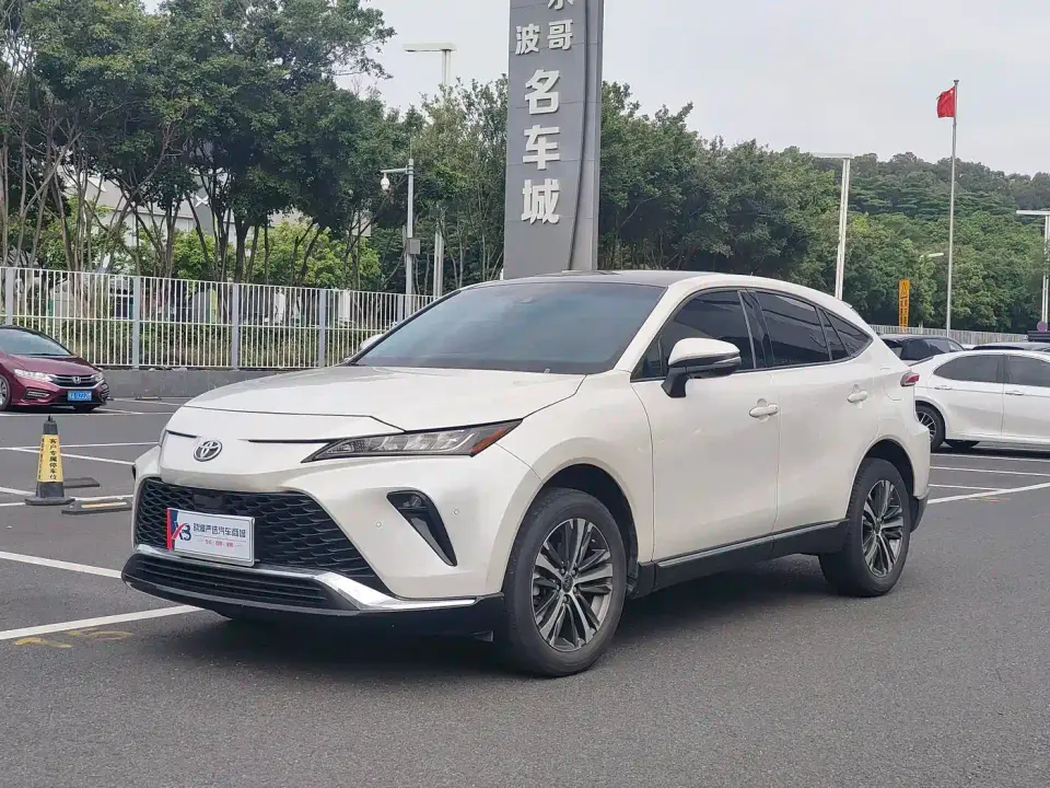 Toyota Venza 2.0L CVT FWD Luxury 2023