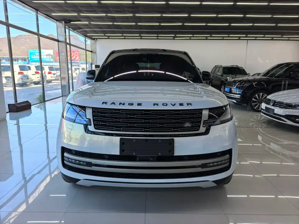 Land Rover Range Rover Model 3.0 L6 400PS SE Long Wheelbase Version 2026