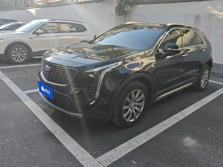 Cadillac XT4 28T FWD Luxury 2022