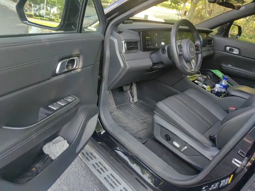 Li Auto Li ONE Extended Range 6-seater 2021 — фото 17