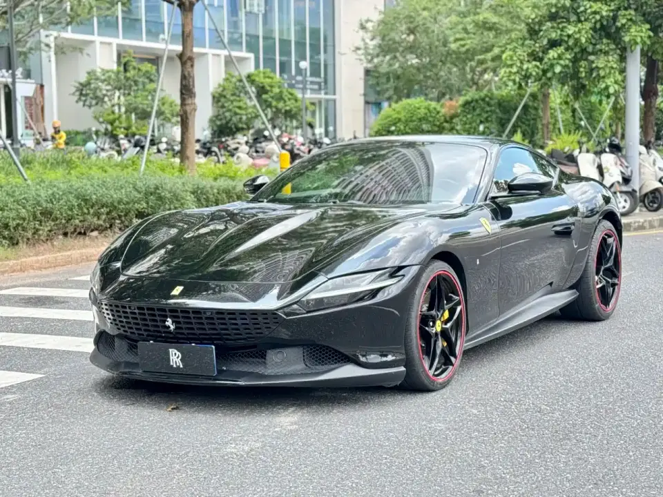 Ferrari Roma 3.9T V8 2021