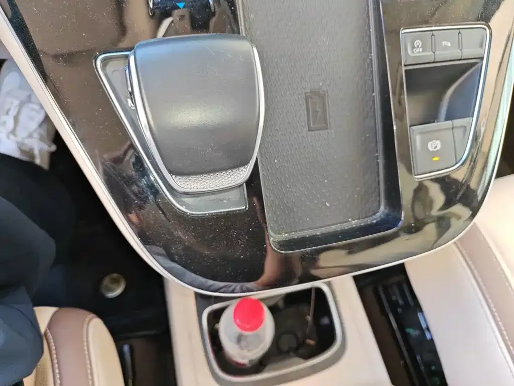 Besturn M9 Model 2.0T Supreme Edition 2023 — фото 15
