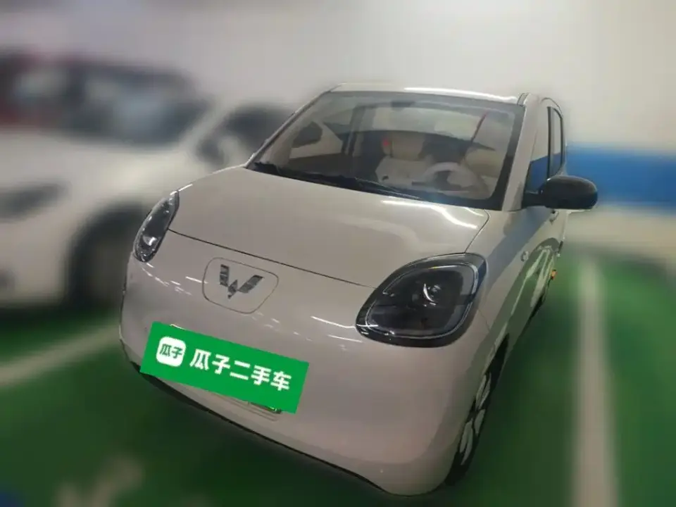 Wuling Motors Hongguang MINIEV 4-Door Advanced 2025